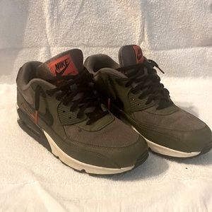 NIKE Air Max 90 - US 10 - Men’s Shoe